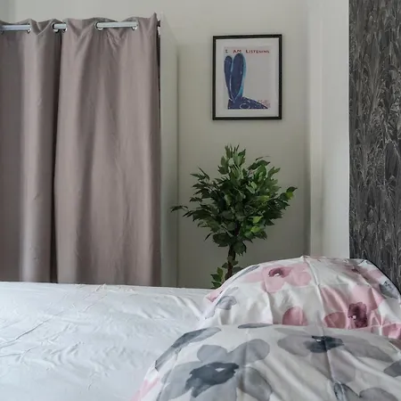 Apartament Charming And Bright Next To M12 Front Populaire Saint-Denis (Seine-Saint-Denis)