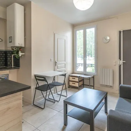 Apartment Charming And Bright Next To M12 Front Populaire