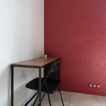 Charming And Bright Next To M12 Front Populaire Apartament *